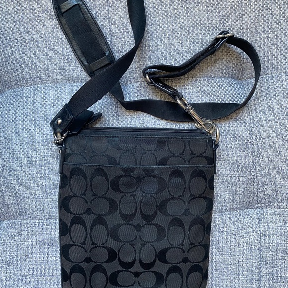 Coach Crossbody Purse - Picture 2 of 4